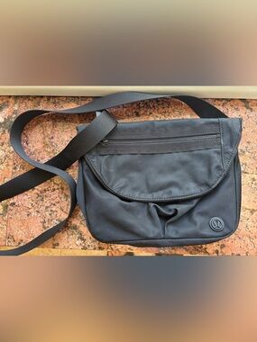 lululemon Crossbody Sling Bag